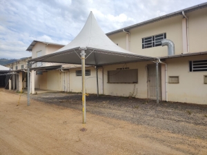 TENDA CHAPÉU DE BRUXA 5X5MTS BRANCA